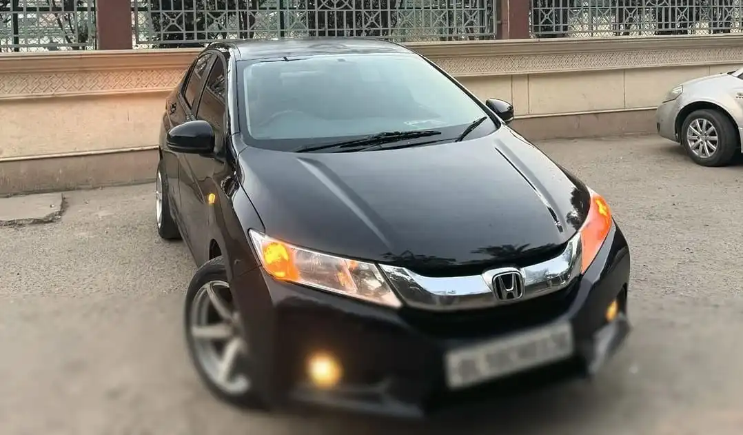 अपनी सपनों की Honda City खरीदें, 1 लाख 20 हजार तक की छूट के साथ, जल्दी करें 